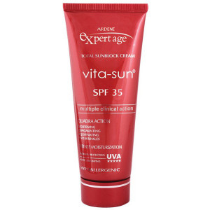 Total Sunblock Anti-Wrinkles & Lightening Cream (SPF:35)